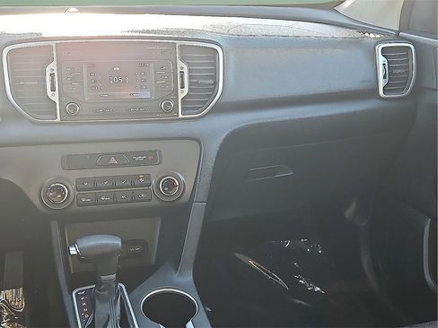 Used 2017 Kia Sportage LX image 17