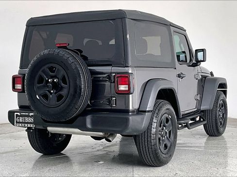 Used 2025 Jeep Wrangler Sport AWD/4WD image 2