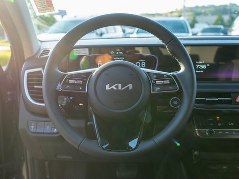 New 2026 Kia Seltos S image 14