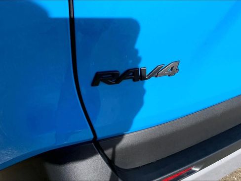 Used 2019 Toyota RAV4 Adventure image 29