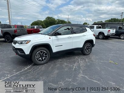 Used 2025 Jeep Compass Trailhawk