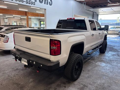 Used 2016 GMC Sierra 2500 Denali w/ Duramax Plus Package AWD/4WD image 12