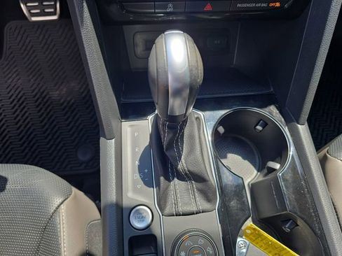 Used 2021 Volkswagen Atlas Cross Sport SEL Premium R-Line image 23