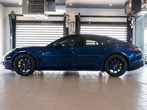 Certified 2023 Porsche Panamera 4 Platinum Edition AWD/4WD image 2