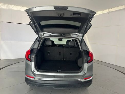 Used 2023 GMC Terrain SLT AWD/4WD image 13