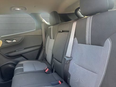 Used 2025 Chevrolet Blazer LT AWD/4WD image 12