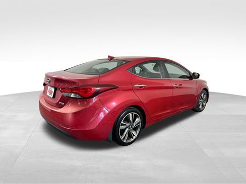 Used 2014 Hyundai Elantra Limited w/ Option Group 03 FWD image 7