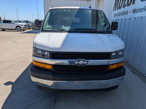 Used 2018 Chevrolet Express 3500 LT w/ LT Preferred Equipment Group RWD image 19