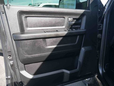 Used 2017 RAM 2500 Tradesman w/ Chrome Appearance Group AWD/4WD image 26