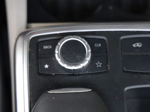 Used 2015 Mercedes-Benz GL 450 4MATIC image 45