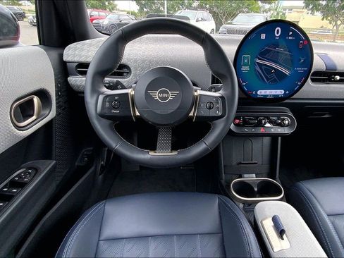 Certified 2025 MINI Cooper S FWD image 6