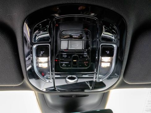 Used 2024 Maserati Grecale GT AWD/4WD image 33