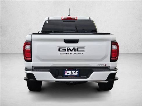 Used 2025 GMC Canyon AT4 w/ Technology Plus Package AWD/4WD image 7