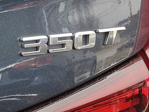 Used 2021 Cadillac XT4 Luxury w/ Cold Weather Package image 28