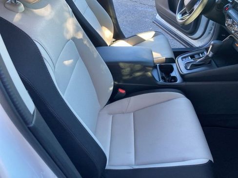 Certified 2025 Honda CR-V EX image 31