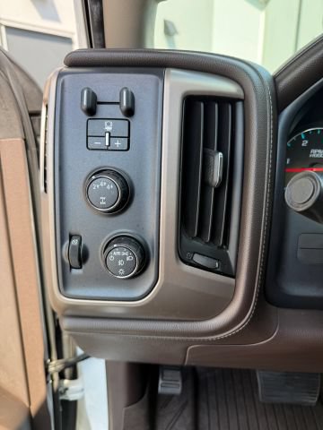 Used 2017 GMC Sierra 3500 Denali w/ Duramax Plus Package AWD/4WD image 35