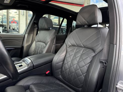 Used 2024 BMW X5 xDrive40i w/ Premium Package image 17