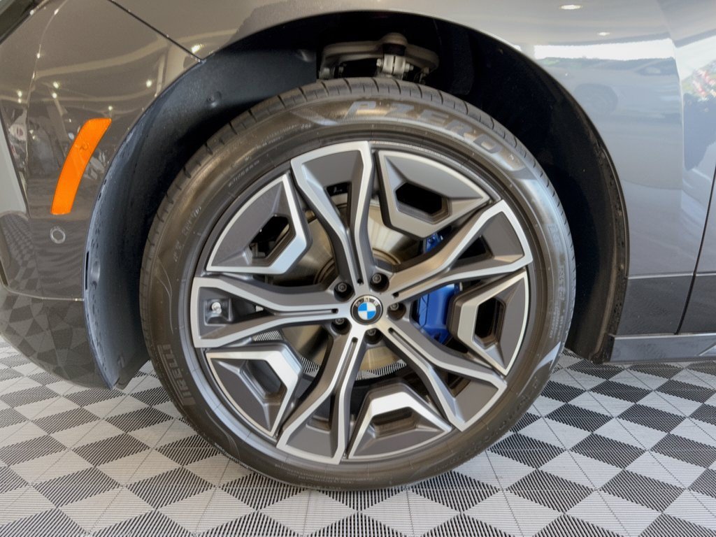 Certified 2024 BMW iX xDrive50 w/ Sport Package AWD/4WD image 10