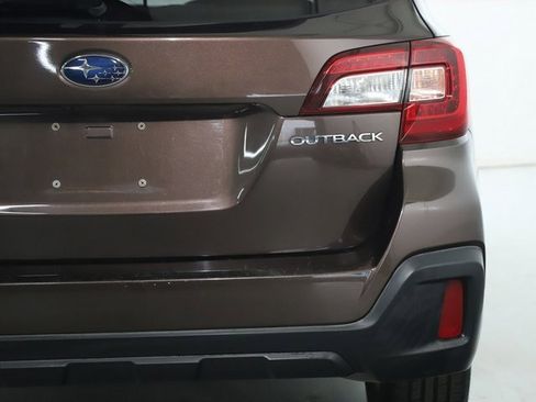 Used 2019 Subaru Outback 2.5i Premium image 45