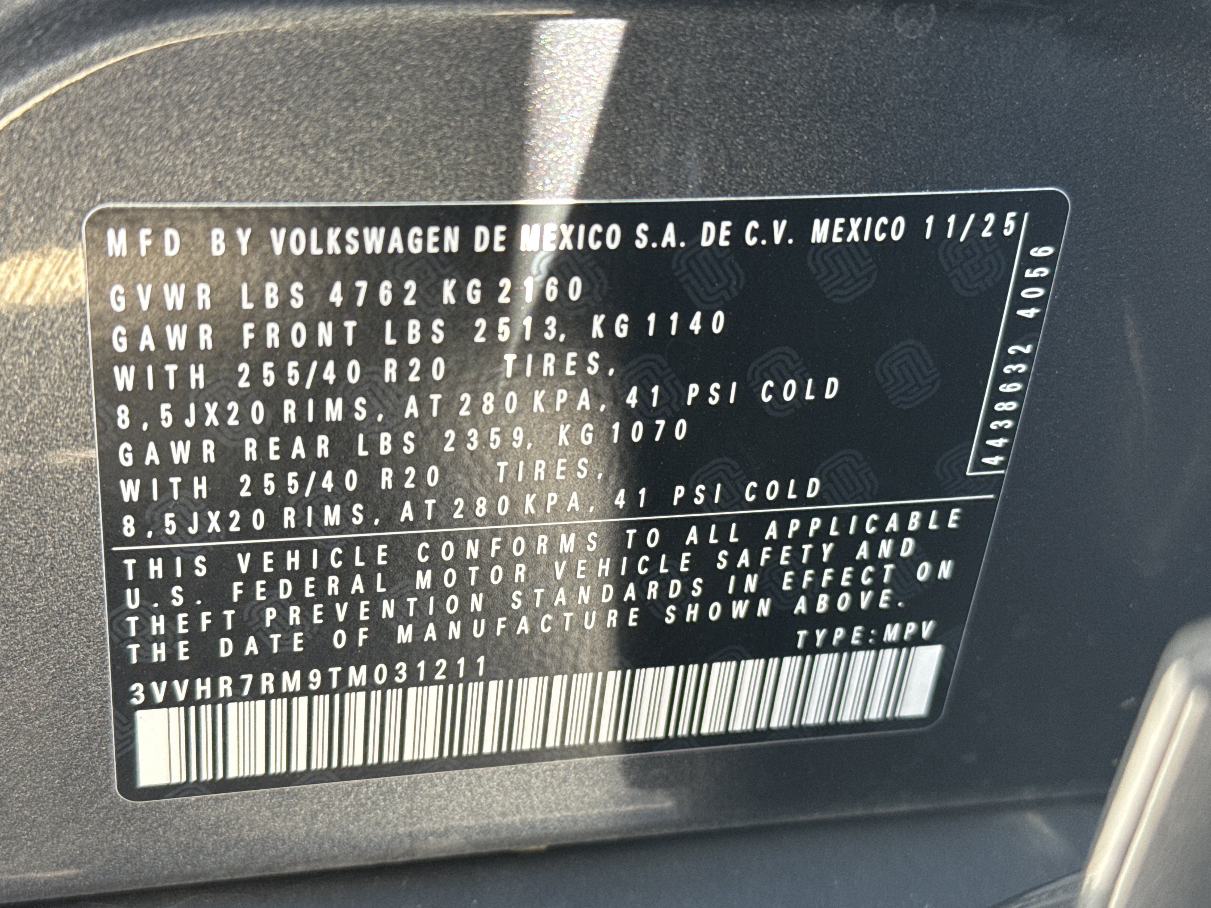 Used 2026 Volkswagen Tiguan SE R-Line FWD image 35