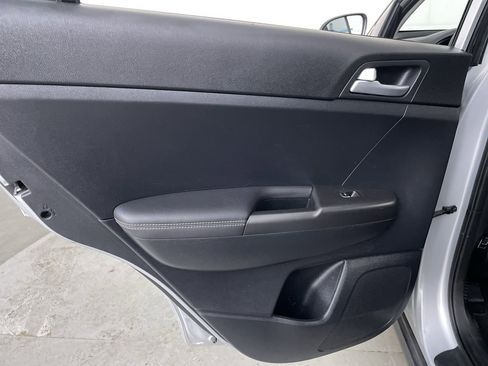 Used 2022 Kia Sportage LX image 18