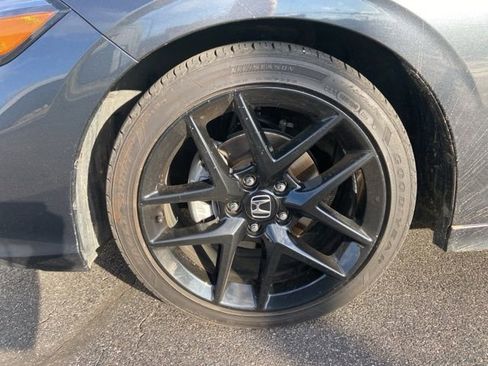 Used 2025 Honda Civic Sport image 14