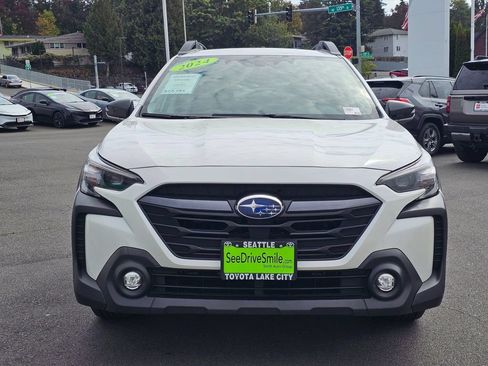 Used 2024 Subaru Outback Premium AWD/4WD image 2