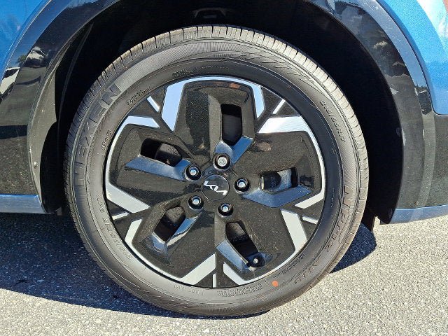 Certified 2023 Kia Niro Wind FWD image 8