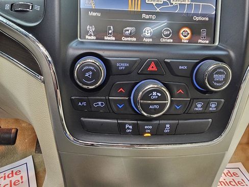 Used 2015 Jeep Grand Cherokee Overland image 34