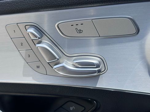 Used 2019 Mercedes-Benz GLC 300 4MATIC Coupe image 23