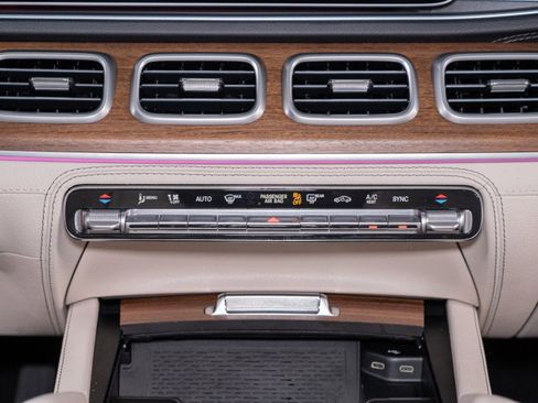 Certified 2024 Mercedes-Benz GLE 450 4MATIC image 21