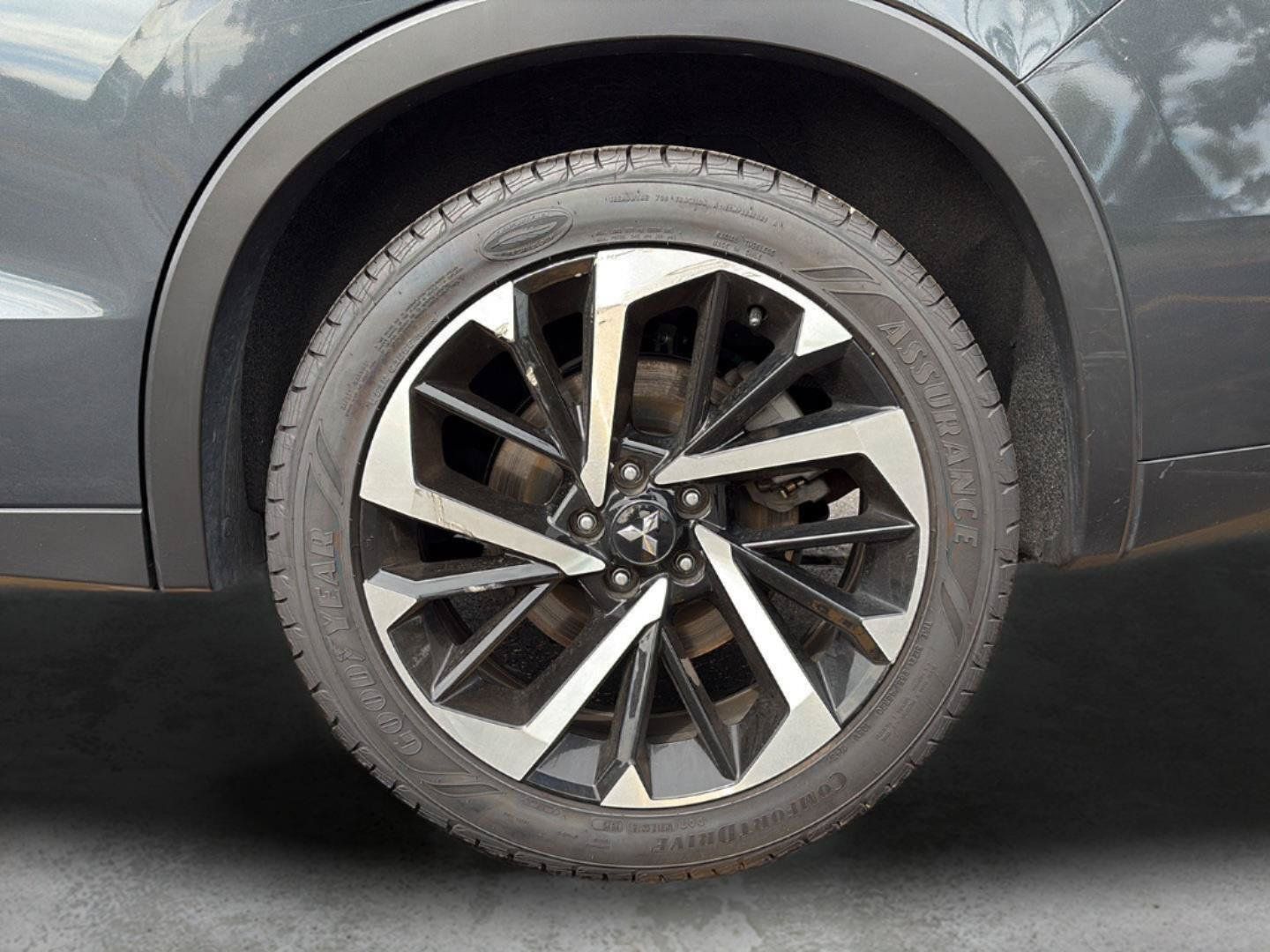 Used 2024 Mitsubishi Outlander SE AWD/4WD image 22