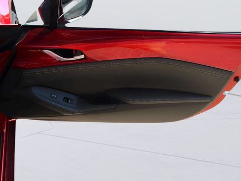Used 2025 MAZDA MX-5 Miata Grand Touring RWD image 11