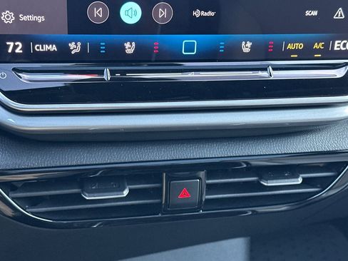 New 2025 Volkswagen ID.4 Pro S AWD/4WD image 19