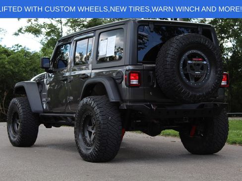 Used 2019 Jeep Wrangler Unlimited Sahara w/ Cold Weather Group AWD/4WD image 5