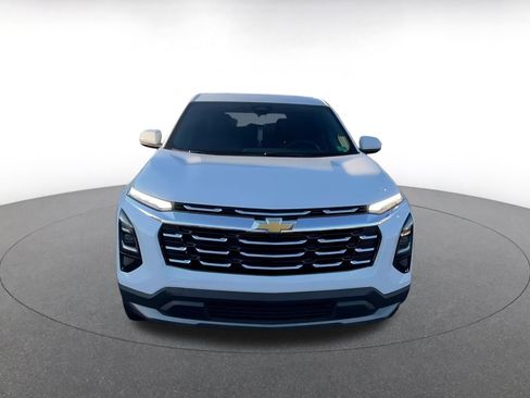 Used 2025 Chevrolet Equinox LT image 4