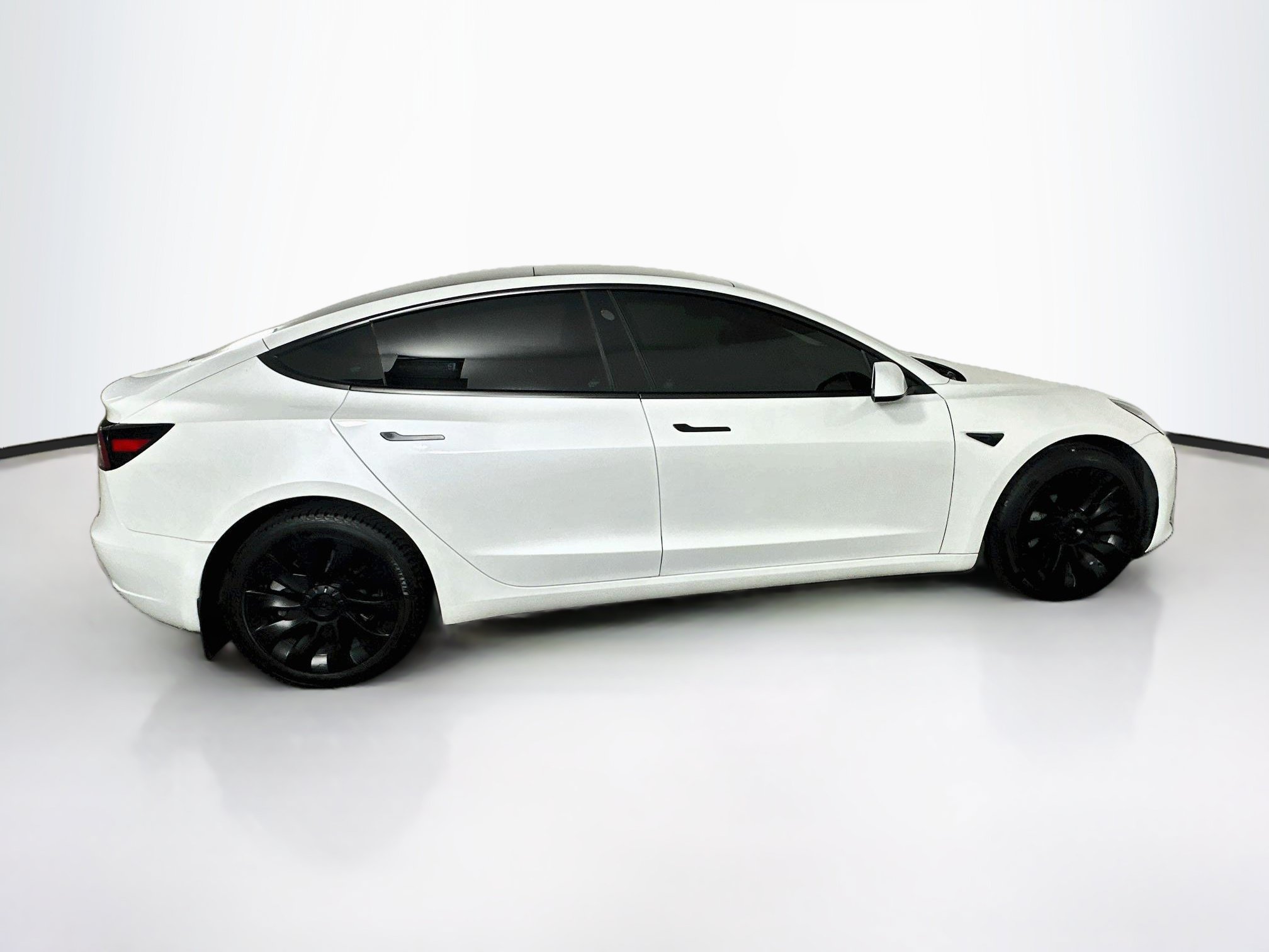 Used 2023 Tesla Model 3 Standard Range RWD image 10