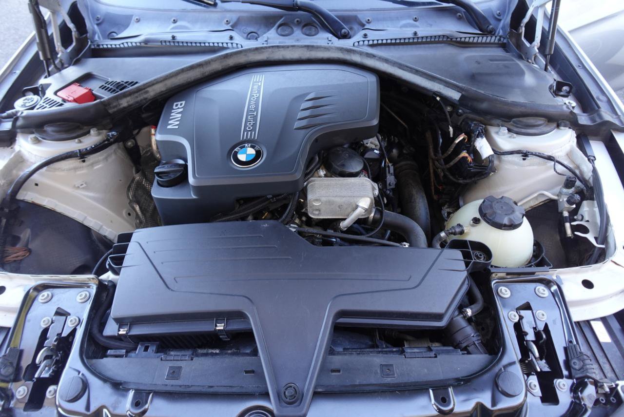 Used 2013 BMW 328i xDrive Sedan AWD/4WD image 21