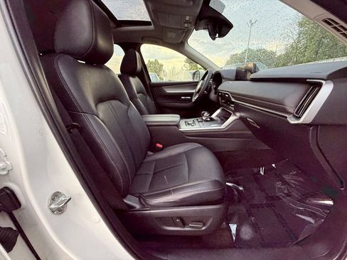 Used 2024 MAZDA CX-90 3.3 Turbo w/ Preferred Plus AWD/4WD image 28