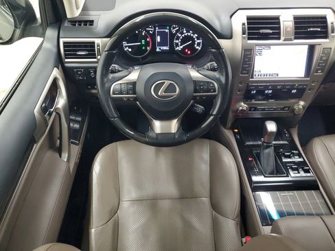 Used 2020 Lexus GX 460 Luxury image 16