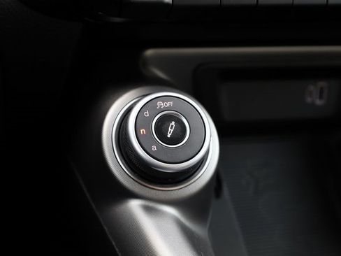 New 2025 Alfa Romeo Tonale w/ Premium Package image 23