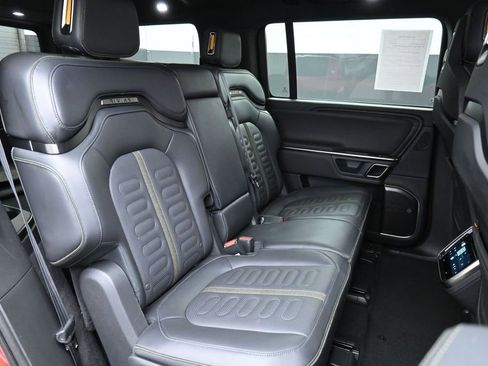 Used 2024 Rivian R1S Adventure AWD/4WD image 24