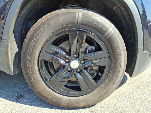 Used 2022 Chevrolet Trax LT w/ Driver Confidence Package AWD/4WD image 8
