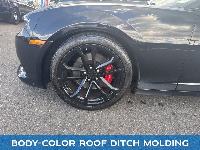 Used 2015 Chevrolet Camaro SS w/ SS Performance Package RWD image 28