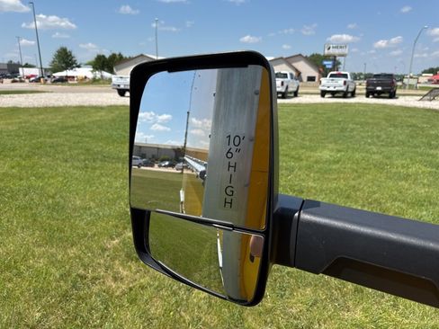 Used 2021 GMC Savana 3500 Extended w/ Power Convenience Package image 6