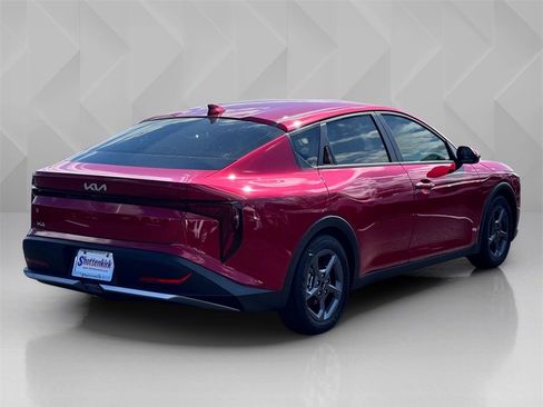 New 2025 Kia K4 LXS image 5
