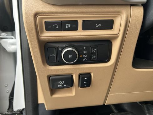 Used 2022 Ford F150 XLT w/ Equipment Group 302A High AWD/4WD image 9