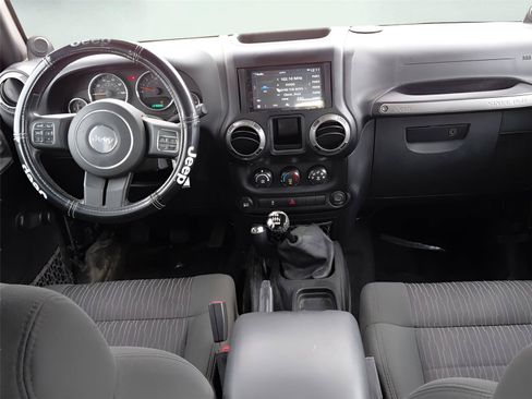 Used 2012 Jeep Wrangler Unlimited Sport w/ Connectivity Group AWD/4WD image 44