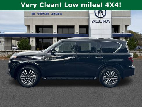 Used 2024 Nissan Armada SL w/ Captain's Chairs Package image 8