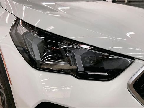 Used 2025 BMW X2 xDrive28i w/ Technology Package image 30